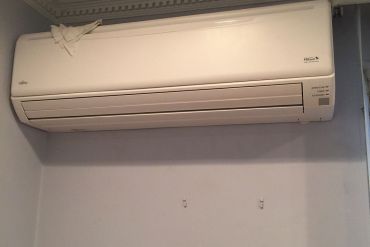 Wall AC maintenance and cleaning